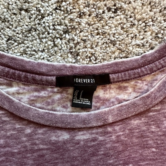 Forever 21 tshirt - Picture 3 of 4